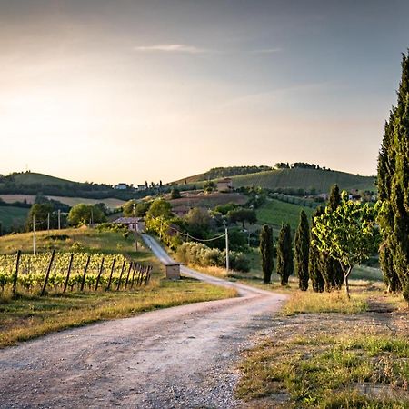 Recchi Franceschini Bike Hotel Last - Minute - Availability Montalto delle Marche Kültér fotó