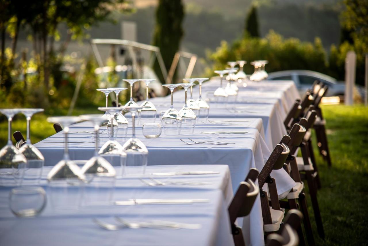 Recchi Franceschini Bike Hotel Last - Minute - Availability Montalto delle Marche Kültér fotó
